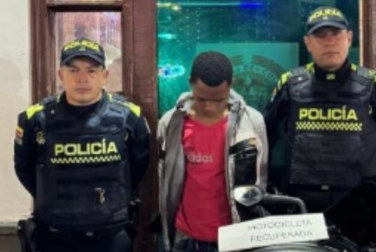 Capturado por conducir moto robada con placa alterada en El Rosal