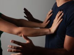 Por pedir que bajaran el volumen golpearon a hombre en Mosquera