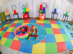 Mosquera abre espacio para ayudar a padres con el cuidado de niños