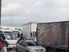 Choque genera congestión en la Calle 13