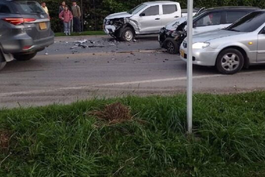 Trancón monumental colapsa la movilidad entre Cota y Chía