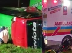 Buseta de transporte intermunicipal se volcó