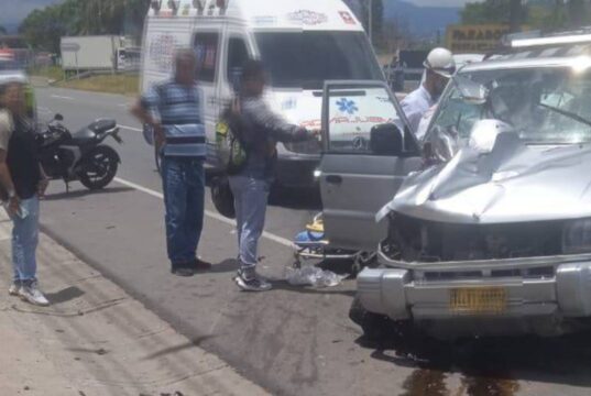 Grave accidente en la vía Bogotá deja dos personas fallecidas