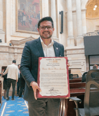 Congreso exalta al alcalde Nelson Parra por su gestión y compromiso con la comunidad