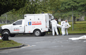 Macabro hallazgo: cadáver fue encontrado dentro de un cajón de madera