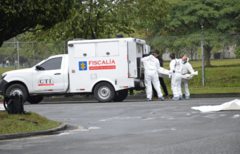 Macabro hallazgo: cadáver fue encontrado dentro de un cajón de madera