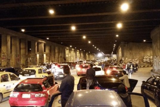 Alerta por carreras ilegales de motos en la vía de Mosquera