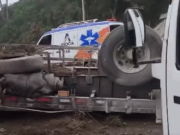 Volcamiento de tractocamión paraliza la vía Bogotá