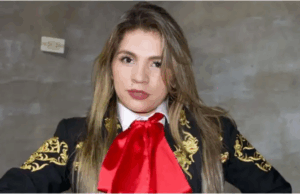 Luto por la muerte de la cantante popular tras cirugía estética