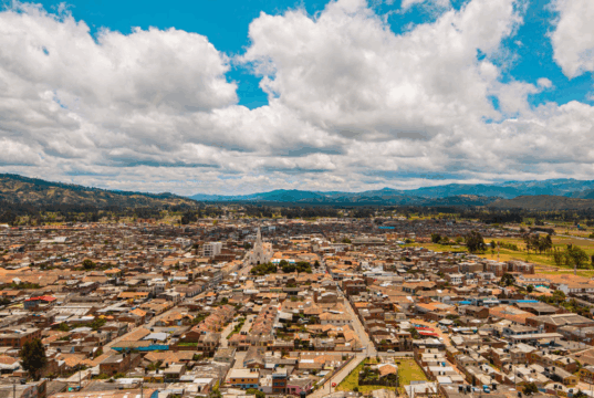 Los pueblos cerca de Bogotá con los mejoras alumbrados navideños