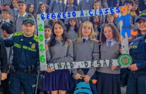 Policía refuerza acciones preventivas en colegios de Mosquera