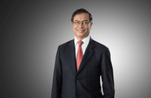 Gobierno discute decreto de emergencia económica