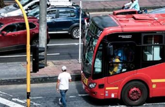 ¡Cayó falso limpiavidrios! Tenía orden de captura por hurto agravado