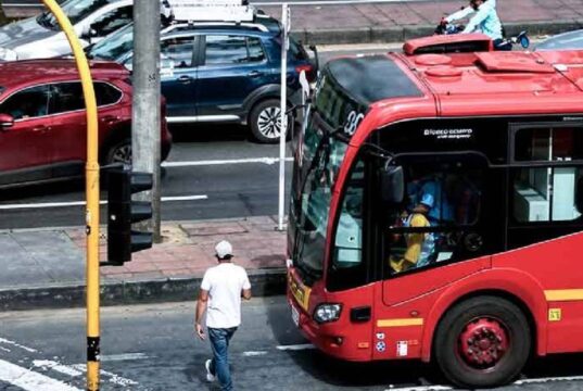 ¡Cayó falso limpiavidrios! Tenía orden de captura por hurto agravado
