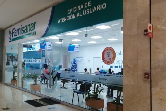 Aquí le ayudan resolver sus problemas con las EPS en Funza