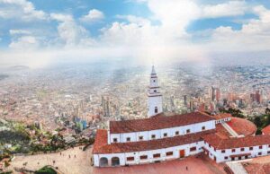 Hallan con vida a siete personas desaparecidas en Monserrate