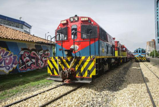 Impactante accidente en Bogotá: mujer fue arrollada por el Tren de la Sabana