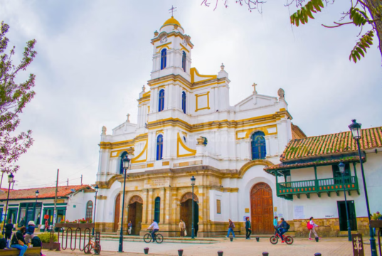 Funza fortalece programas de protección, liderazgo y empoderamiento para las mujeres
