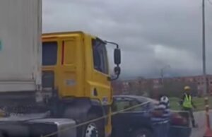 Impactante choque en la variante de Madrid: así terminó un automóvil