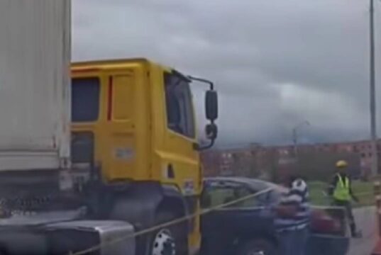Impactante choque en la variante de Madrid: así terminó un automóvil