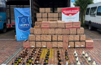 ¡Golpe al licor ilegal! Incautan más de 1.800 botellas en Cundinamarca