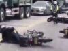 Emergencia en la vía: derrame de diésel causó varios accidentes