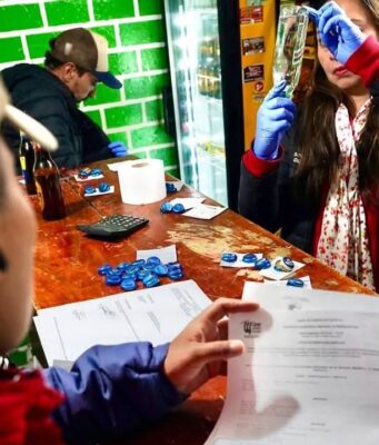 Cierran dos establecimientos y capturan cinco personas en operativo en Mosquera