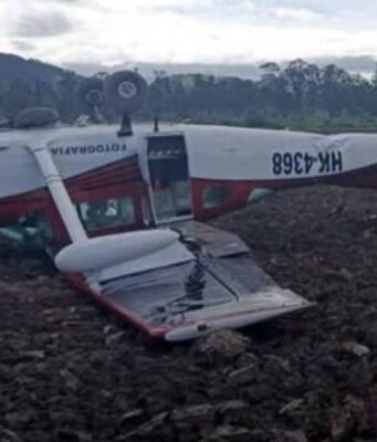 ¡Avioneta tuvo que aterrizar de emergencia! Esto fue lo que pasó