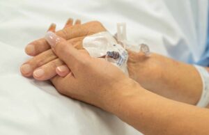 ¡Balearon a joven en Madrid Herido llegó en una buseta hasta el hospital para pedir ayuda