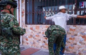 Drogas y armas blancas fueron incautadas durante operativo en Funza