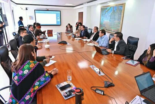 Cundinamarca y el Gobierno Nacional coordinan acciones para proteger el agua y la biodiversidad